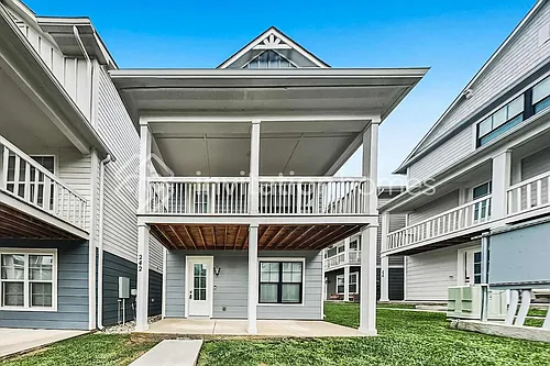 242 Founders Ln Photo 1