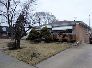 4625 Kolze Ave, Schiller Park, IL 60176