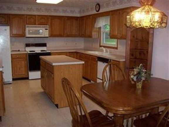 5th image of 163 Park Place Dr