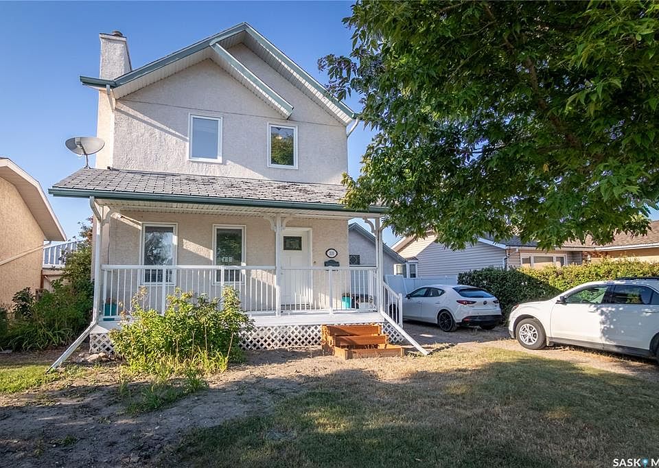 1st image of 310 Assiniboia STREET