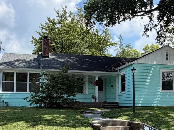 322 N East St, Olney, IL 62450