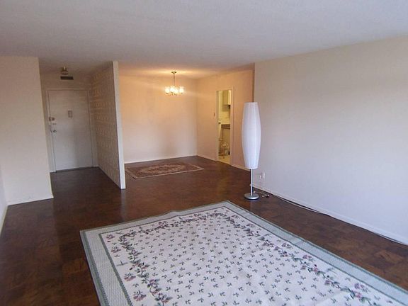 4th image of 2030 N Adams St APT 803