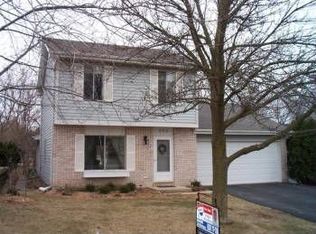 894 Springhill Cir, Naperville, IL 60563