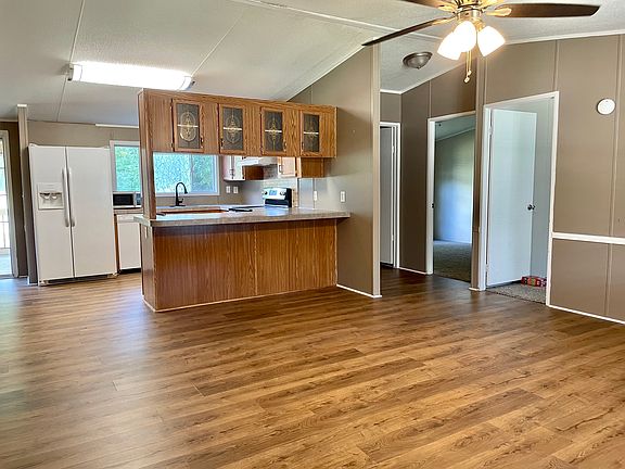 3rd image of 516 Elhilow Ln
