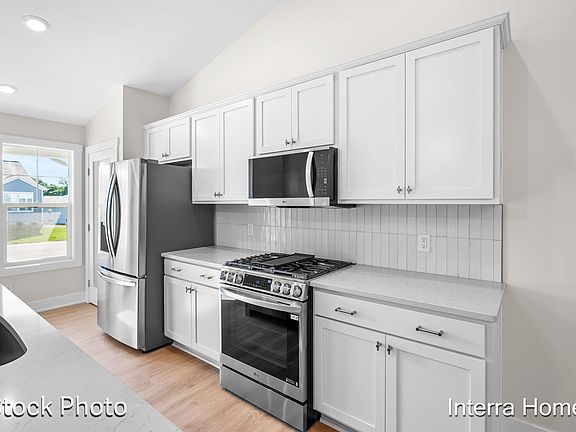5th image of 1593 N Village Cir