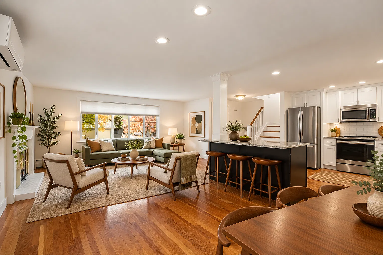 3 bed, 1.5 bath, 2128 sqft, $4,995 — Photo 3