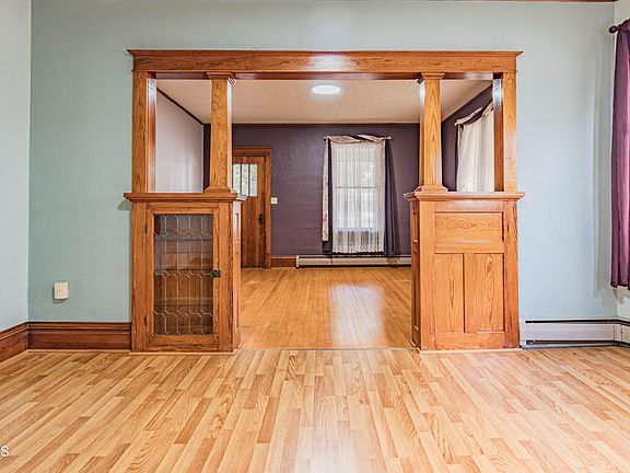 5th image of 402 N 5th St