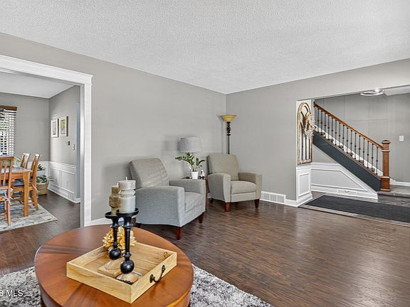 5th image of 4514 Talmadge Green Rd