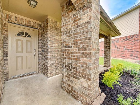5th image of 24506 Tribeca Lane