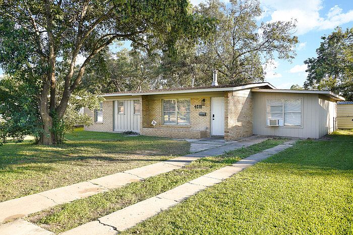 1st image of 4618 Creekmoor Dr