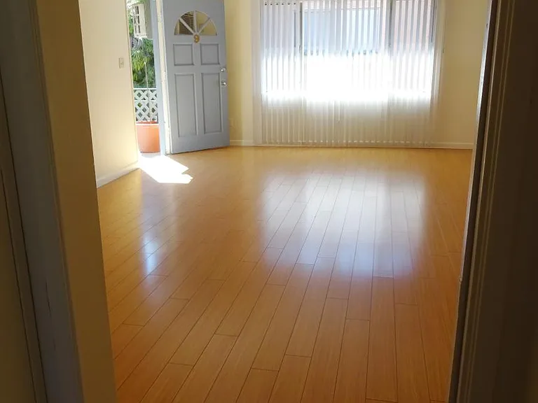 91 N Mar Vista Ave #9 — Photo 11