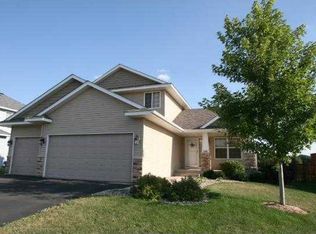 184 Arabian Ave E, Shakopee, MN 55379
