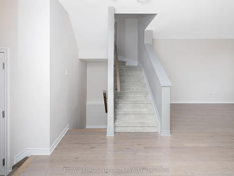 529 Enclave Ln — Photo 15