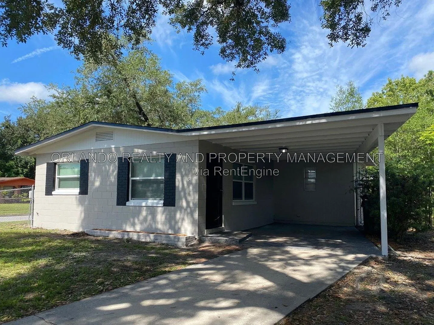3 bed, 1.0 bath, 1150 sqft, $1,450 — Photo 1