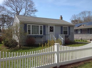 8 Robinson Rd, Sagamore Beach, MA 02562