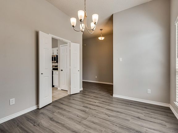 5th image of 3905 Windford Dr