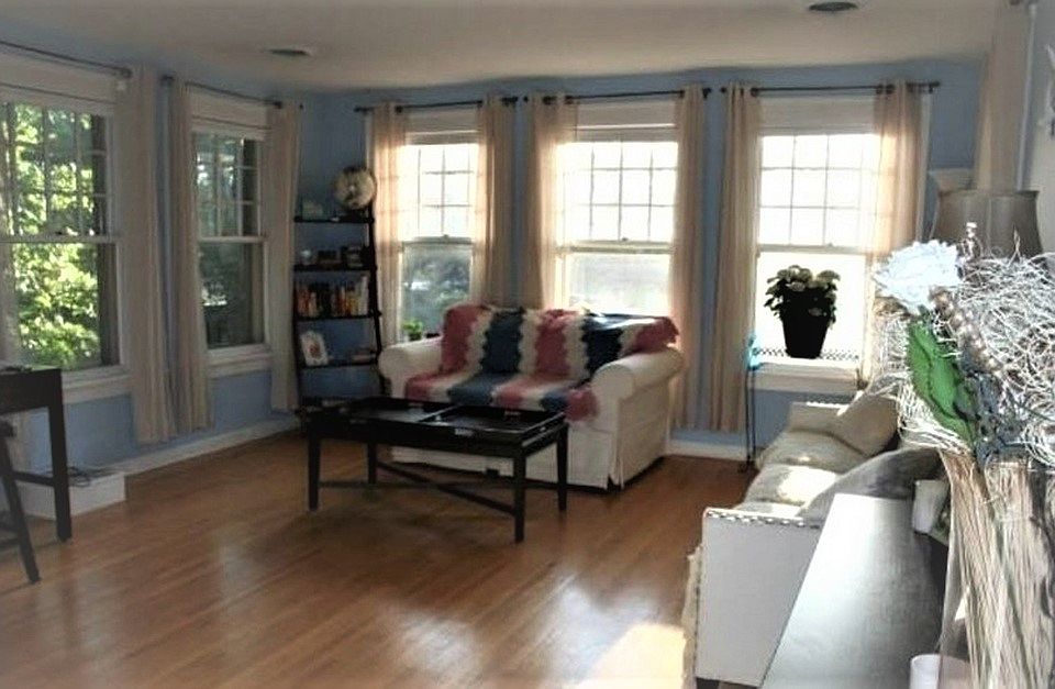 1st image of 169 E Oak Cliff Ct APT 117