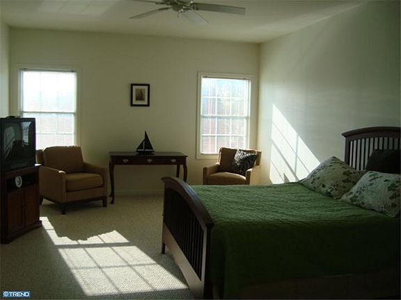 3rd image of 4204 Sand Piper Dr #4204