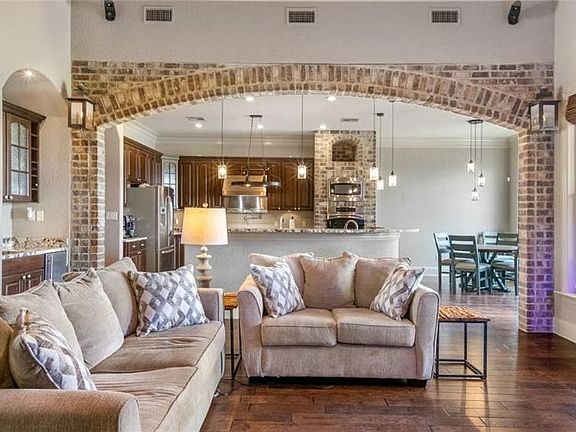 5th image of 142 Cypress Lakes Dr