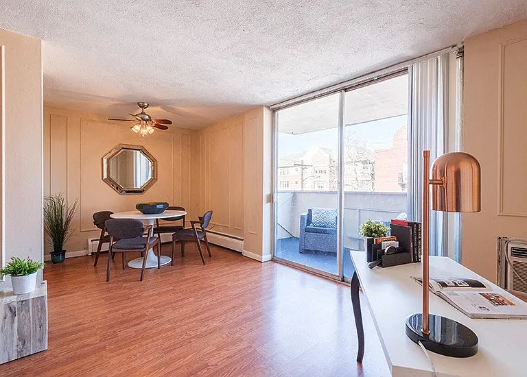 Latitude 40 — Photo 25