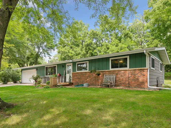125 Klarsyn St SE, Cokato, MN 55321