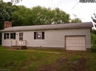 576 Trump Rd NE, Hartville, OH 44632