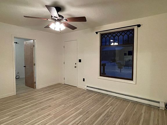 5th image of 924 Stoddard St #A
