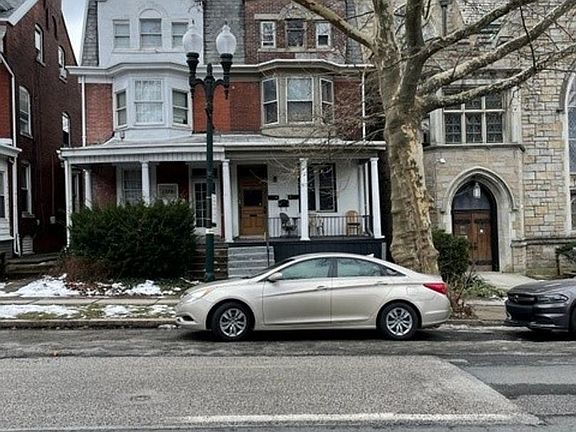2nd image of 1713 State St APT 1