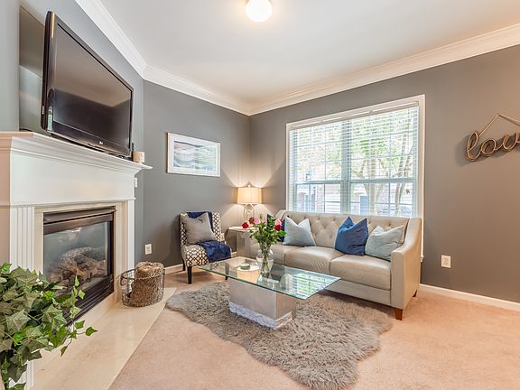 5th image of 1817 Dunrobin Dr SE #34