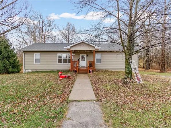 8846 SE Highway 69 St, Cameron, MO 64429