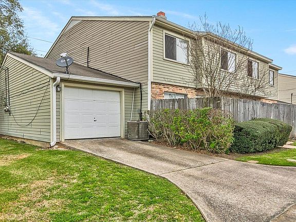 2nd image of 1226 Park Meadow Dr