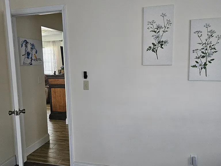 SE Albatross Ave — Photo 3