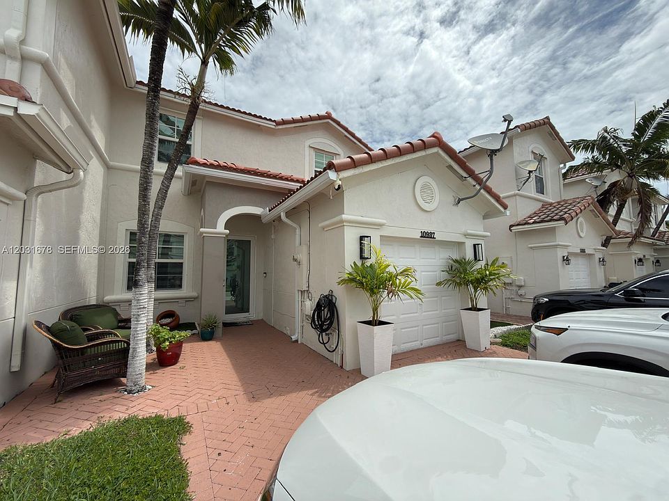 1st image of 10937 SW 244th Ter