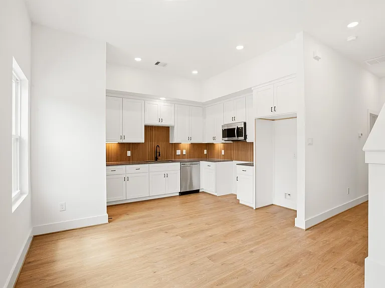 7841 Sunnyhill St #A — Photo 23