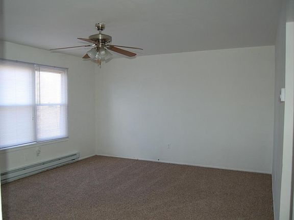 Living Room- Unfurnished