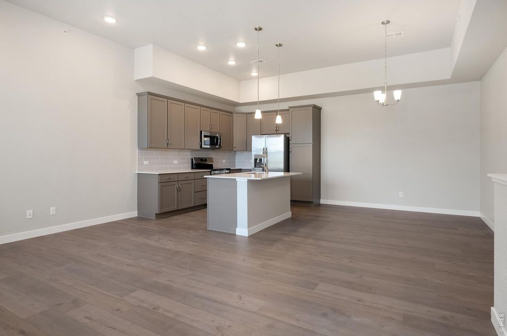 4160 South Park Dr #200