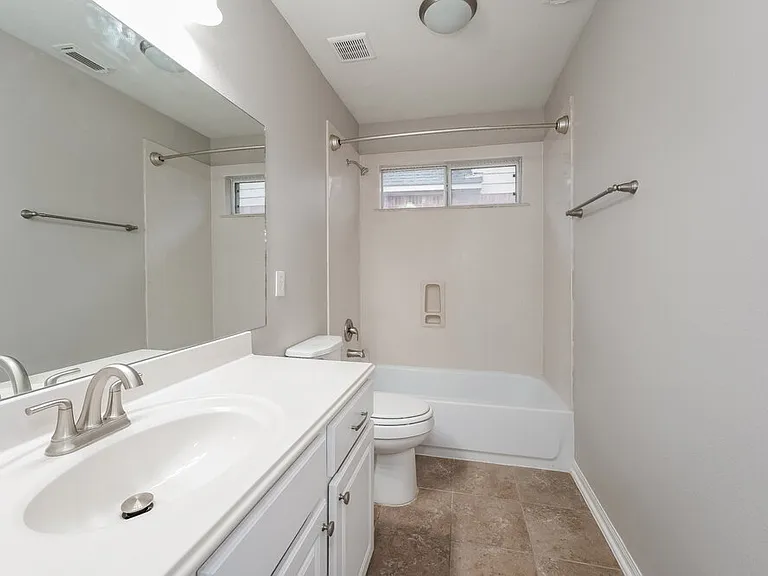 7811 Iris Glen Ln — Photo 15