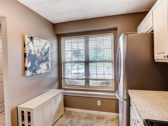 5th image of 2410 Tarpon Bay Dr #2410