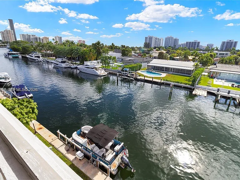 455 Paradise Isle Blvd #402 — Photo 43