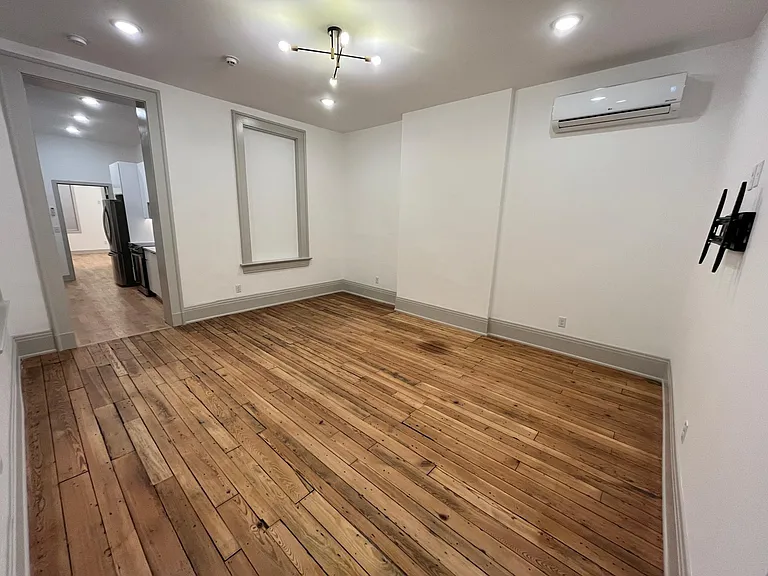 1745 Republic St #6 — Photo 3