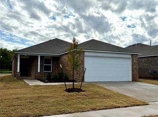 10008 SW 37th St, Mustang, OK 73064