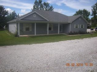 18491 N Route V, Sturgeon, MO 65284