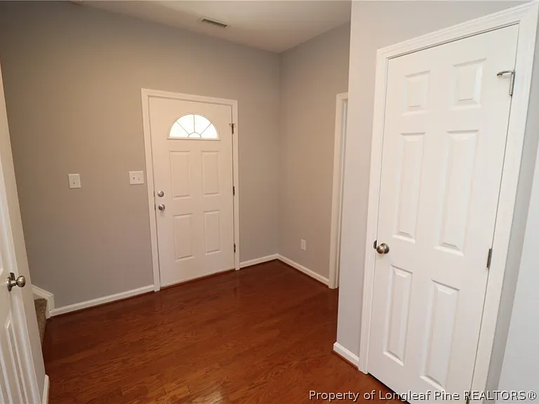 5112 Mabe Dr — Photo 2