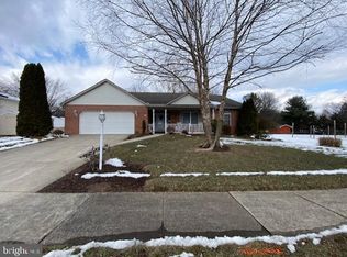 396 Baker Dr, Mechanicsburg, PA