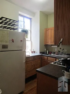 Rented by Skyline Group Real Estate | media 10