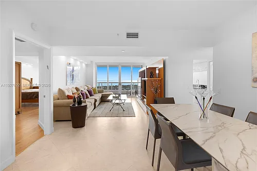 21055 Yacht Club Dr Photo 1
