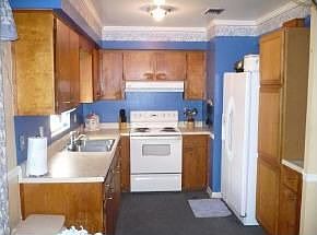 3rd image of 4415 E University Ave