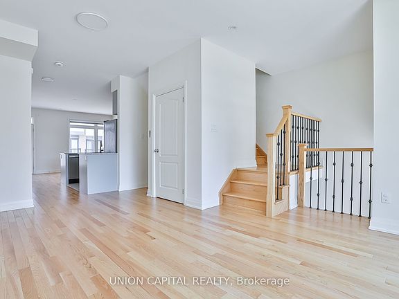 5th image of 46 William Saville St