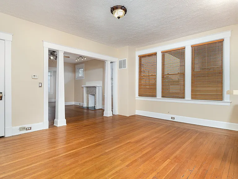 5248 Montgomery Rd — Photo 14