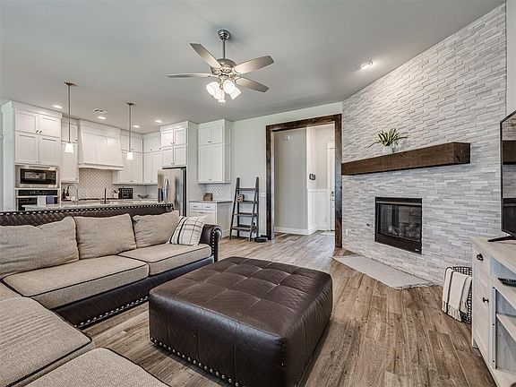 4th image of 9333 SW 44th Ter